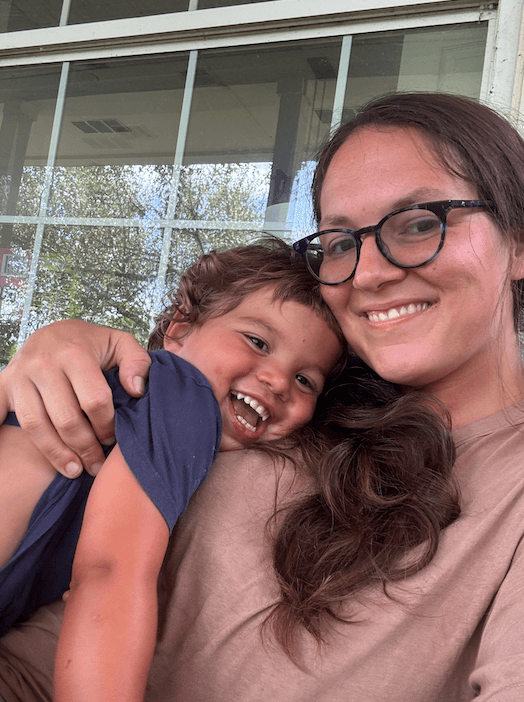 Nicole with her kid